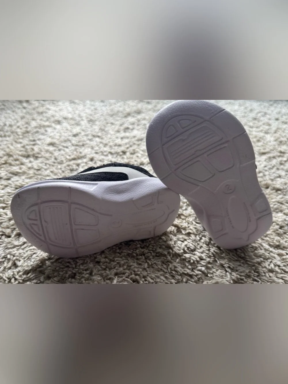 Wonder Nation Toddler Athletic Sneakers Black White Velcro Shoes Size 2